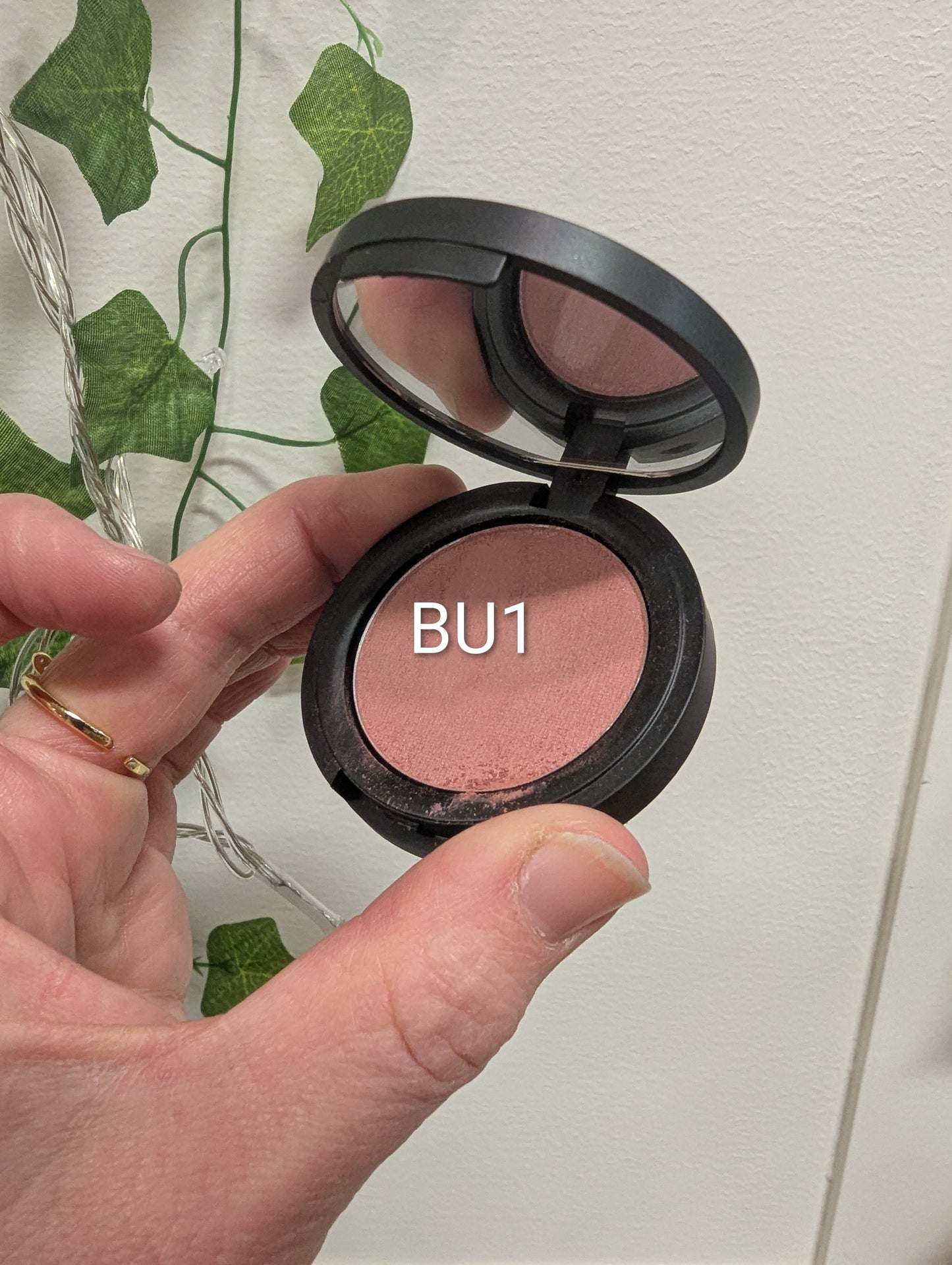 Unika Blush Compact