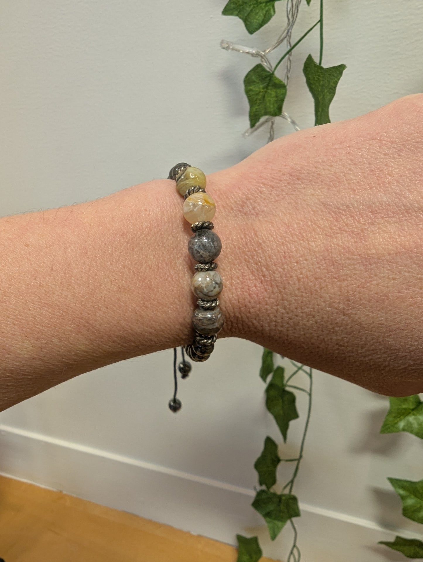 Mana Gallery Hematite And Crazy Lace Agate Bracelet