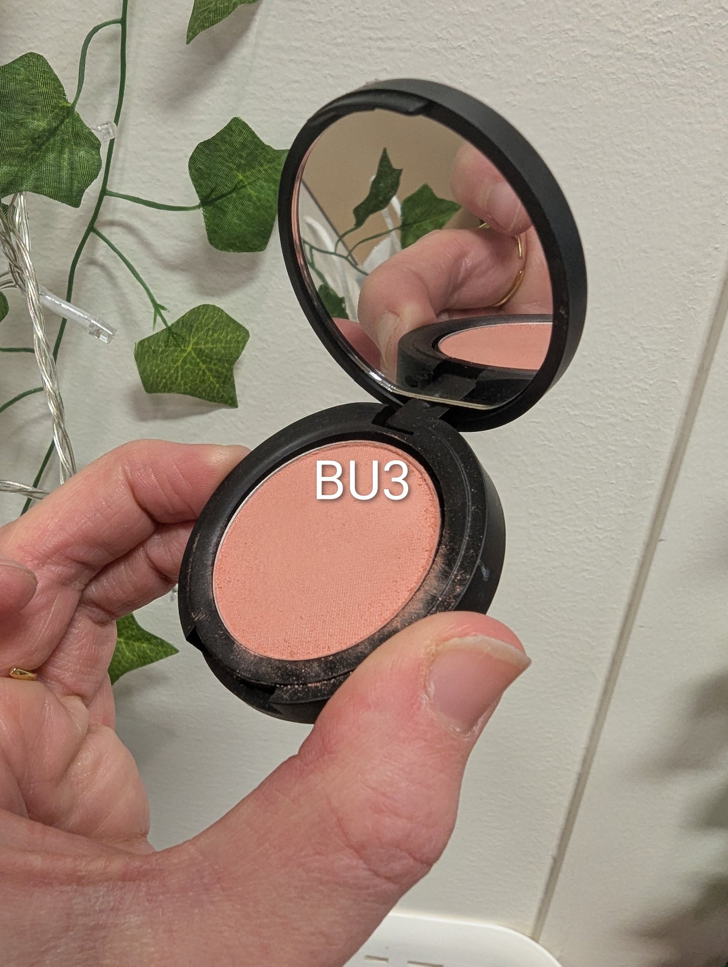 Unika Blush Compact