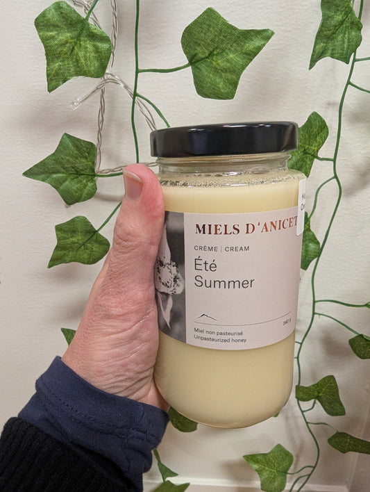 Milo and Dexter Cream Raw Honey
