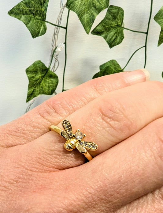 Adjustable Bee Ring